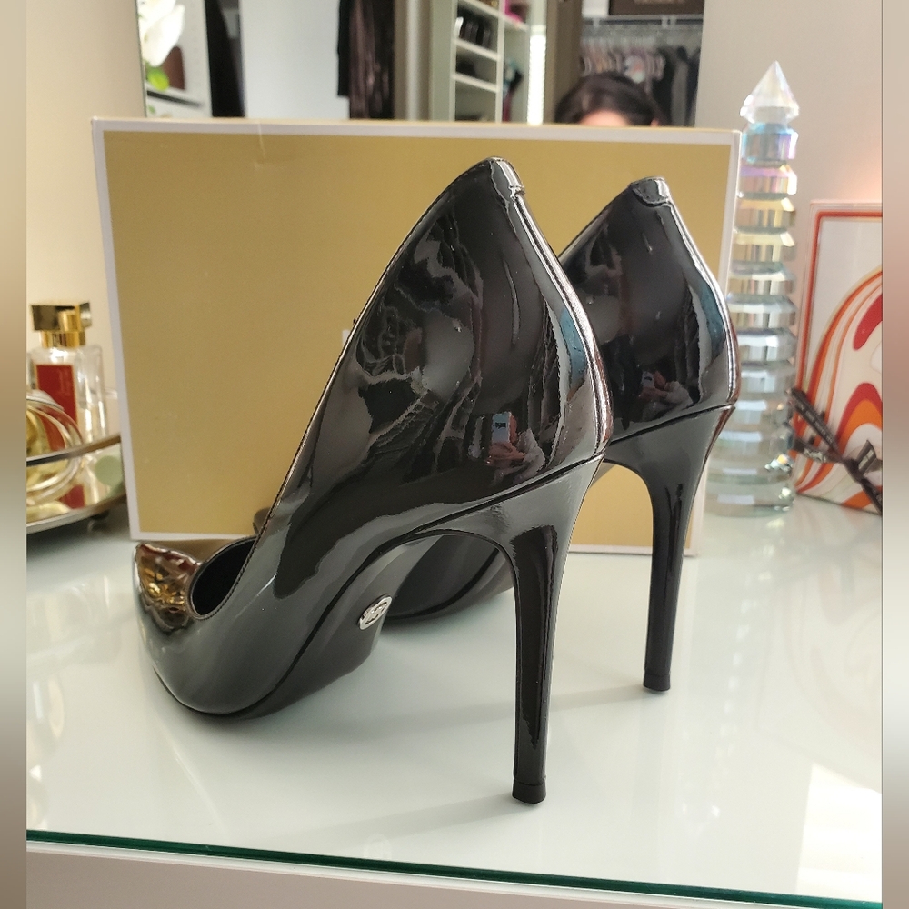 New MICHAEL Michael Kors Black Patent Stiletto Pumps Sz 10 - Picture 3 of 9